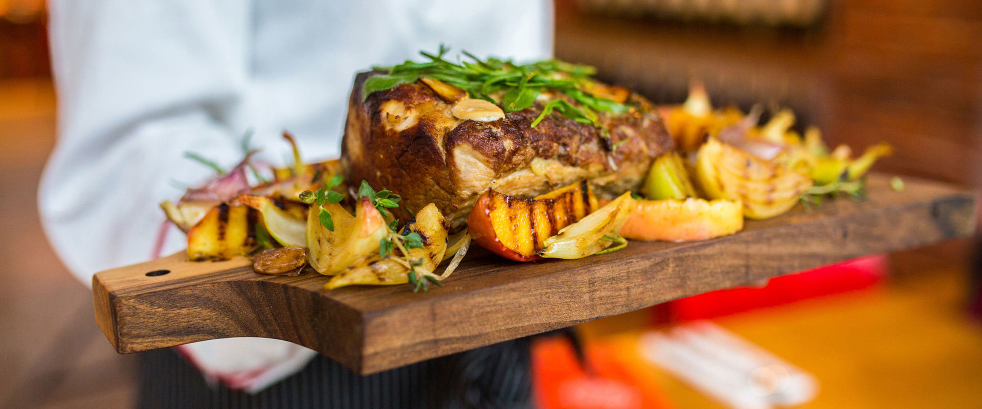 Piatti di carne Foto di un piatto di carne con verdure.