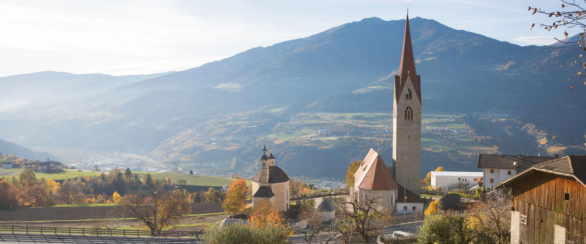 S. Andrea Vista sulla Chiesa di S. Andrea in autunno
