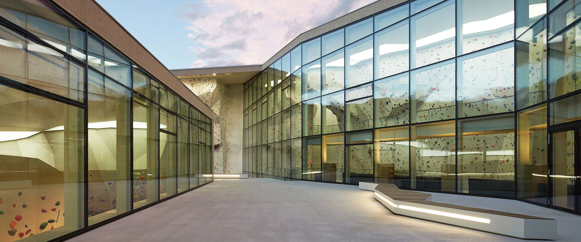 Palestra d'arrampicata Heliks a Brunico. Palestra d'arrampicata Heliks a Brunico.