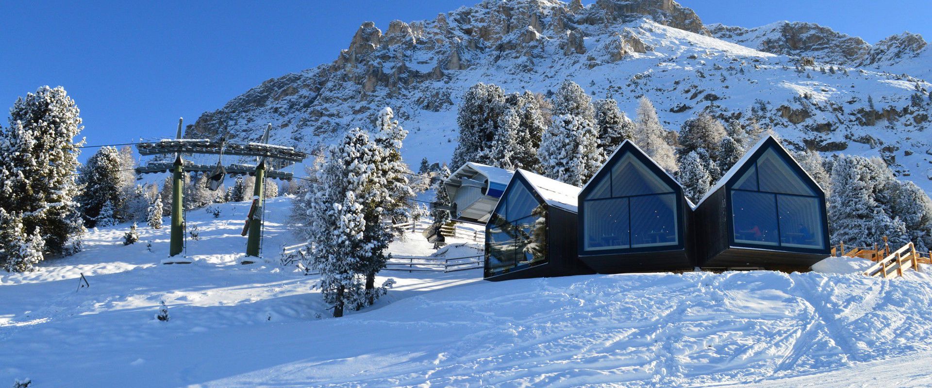 Area sciistica Obereggen Rifugio ai piedi del Latemar.