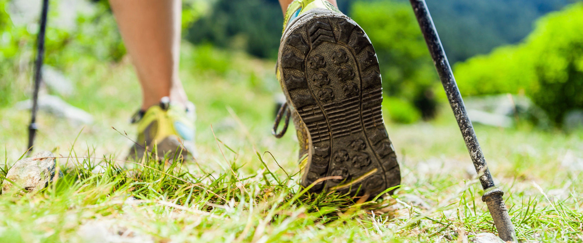 Nordic Walking in Alto Adige Nordic Walking in Alto Adige con la giusta attrezzatura: scarpe robuste e bastoncini!