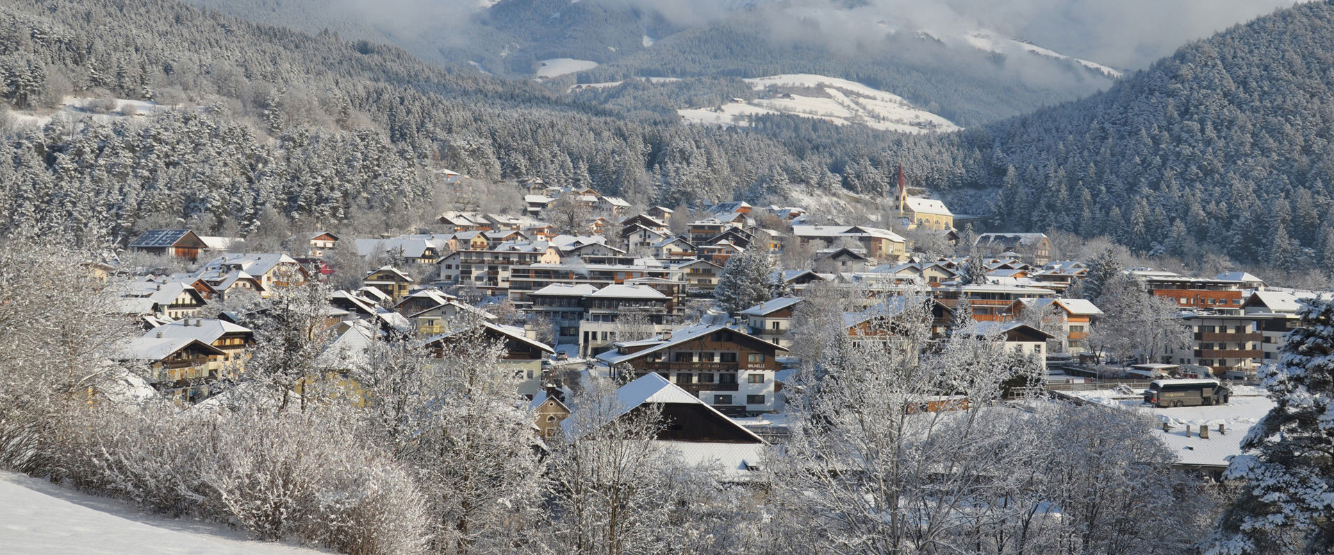 Chienes Vista su Chienes innevata