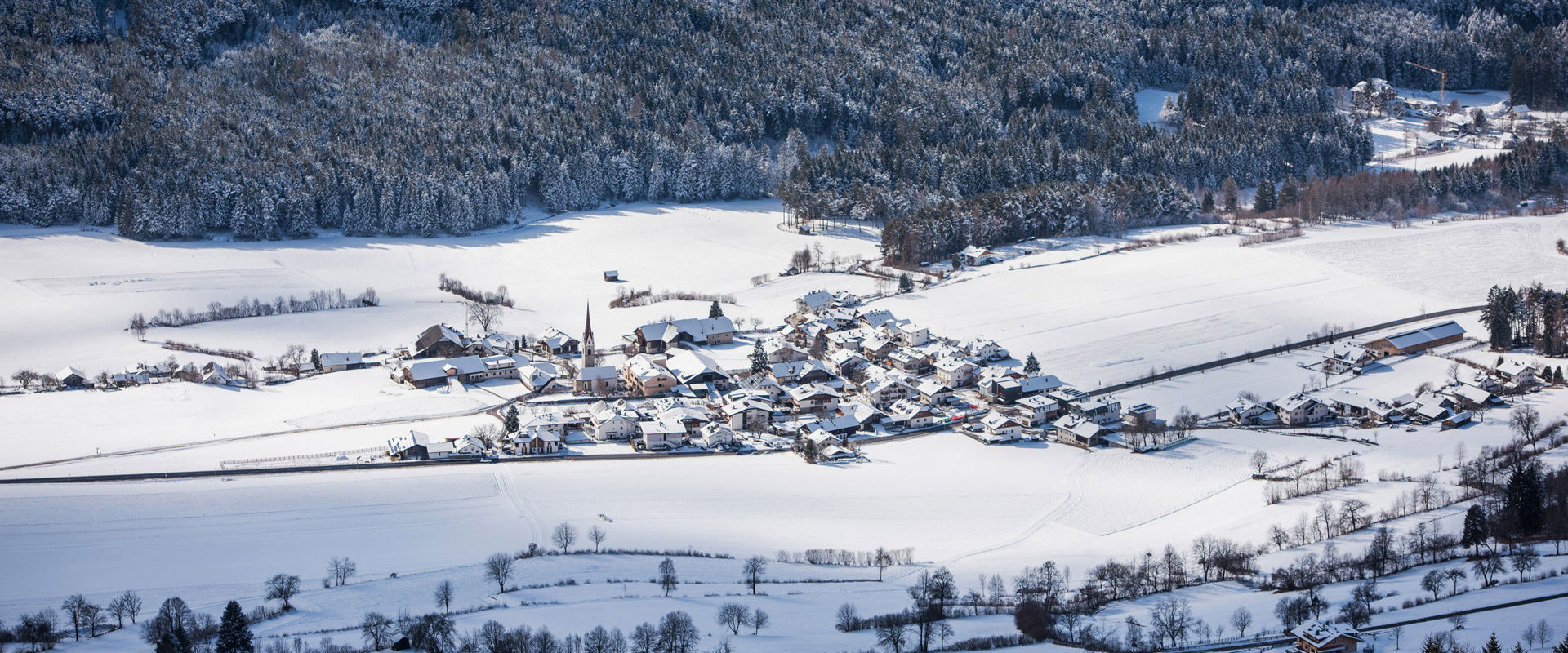 Issengo Vista di Issengo dall'alto in inverno