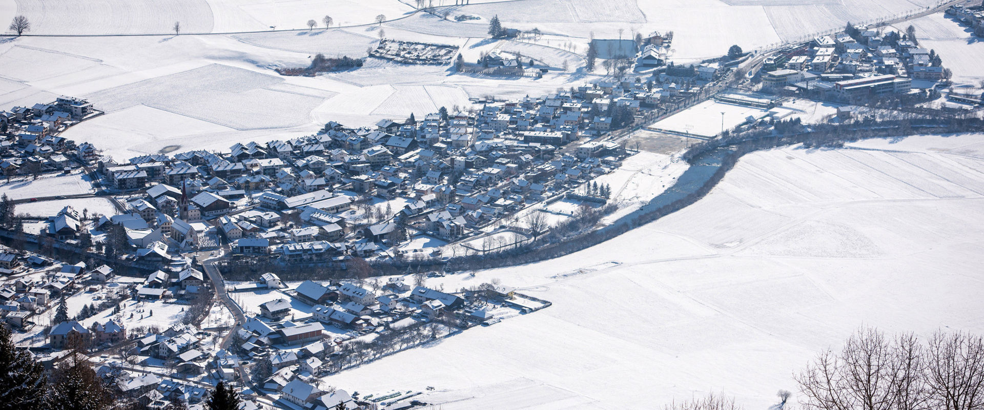 San Giorgio Vista su San Giorgio vicino a Brunico in inverno