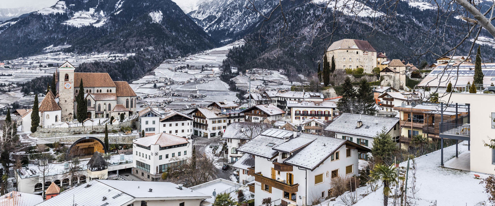 Scena d'inverno Scena coperta di neve in inverno.