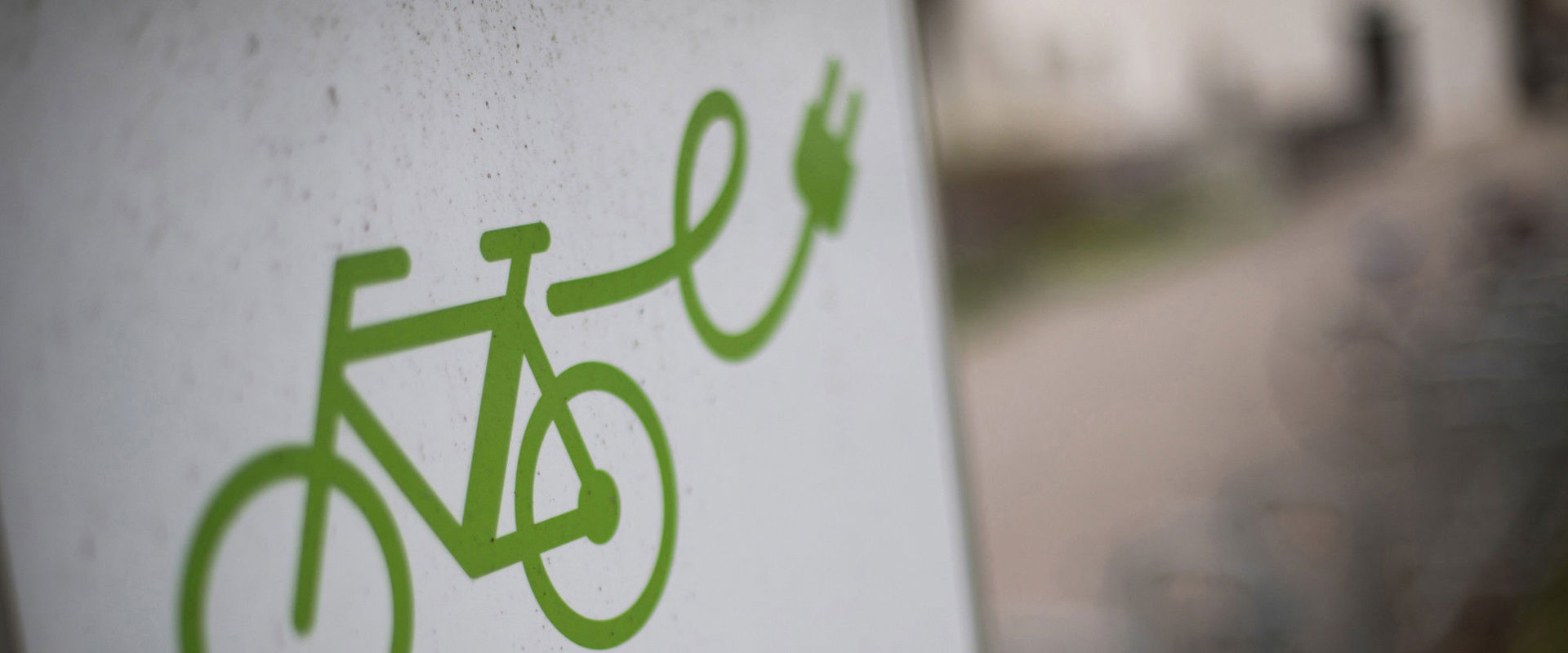 Simbolo stazione di ricarica per bici elettriche Simbolo della stazione di ricarica per biciclette elettriche