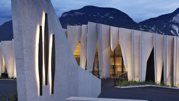 La cultura del vino incontra l'architettura: 5 cantine uniche in Alto Adige