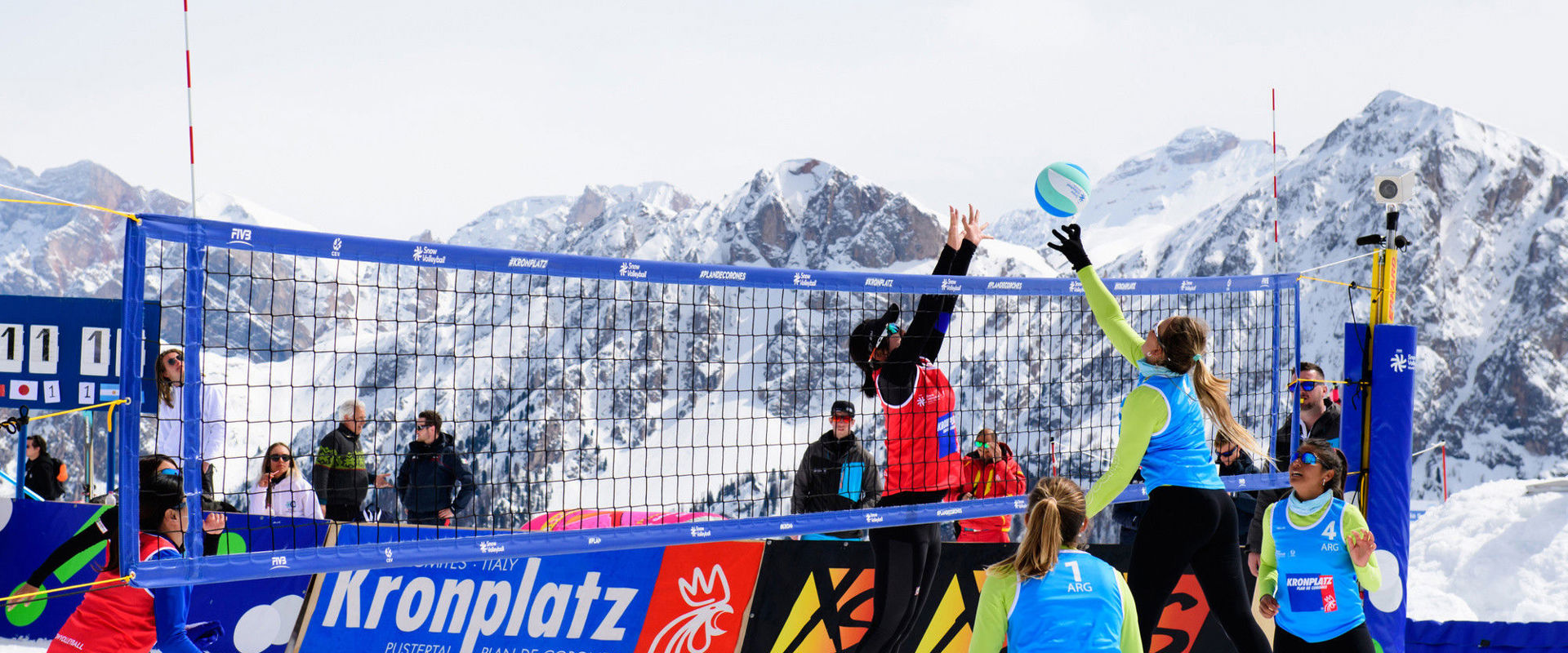 Snow Volley a Plan de Corones Partita del torneo di Snow Volley a Plan de Corones